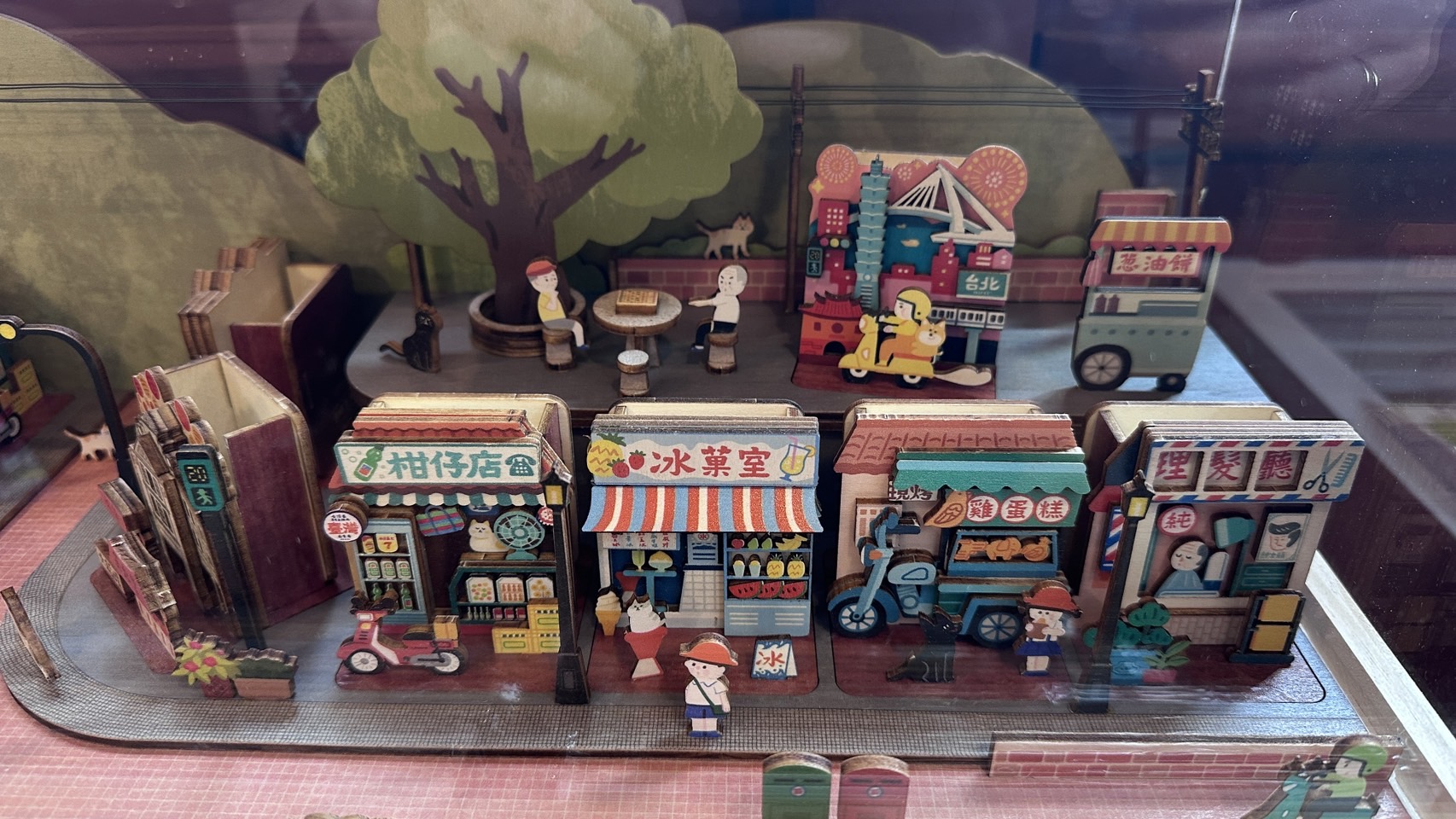 迷你桌上收納組DIY組裝，可放置筆、單張名片 (需自備白膠、美工刀)